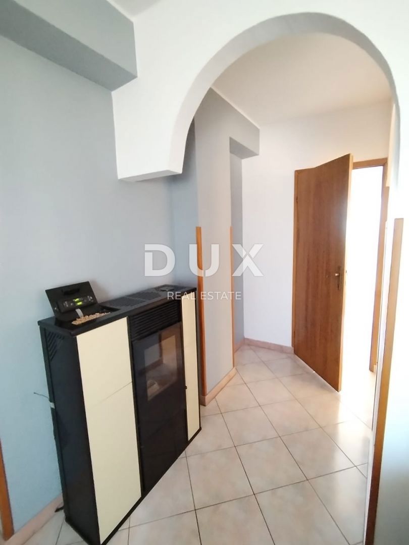 Stanovanje Valdebek, Pula, 250m2