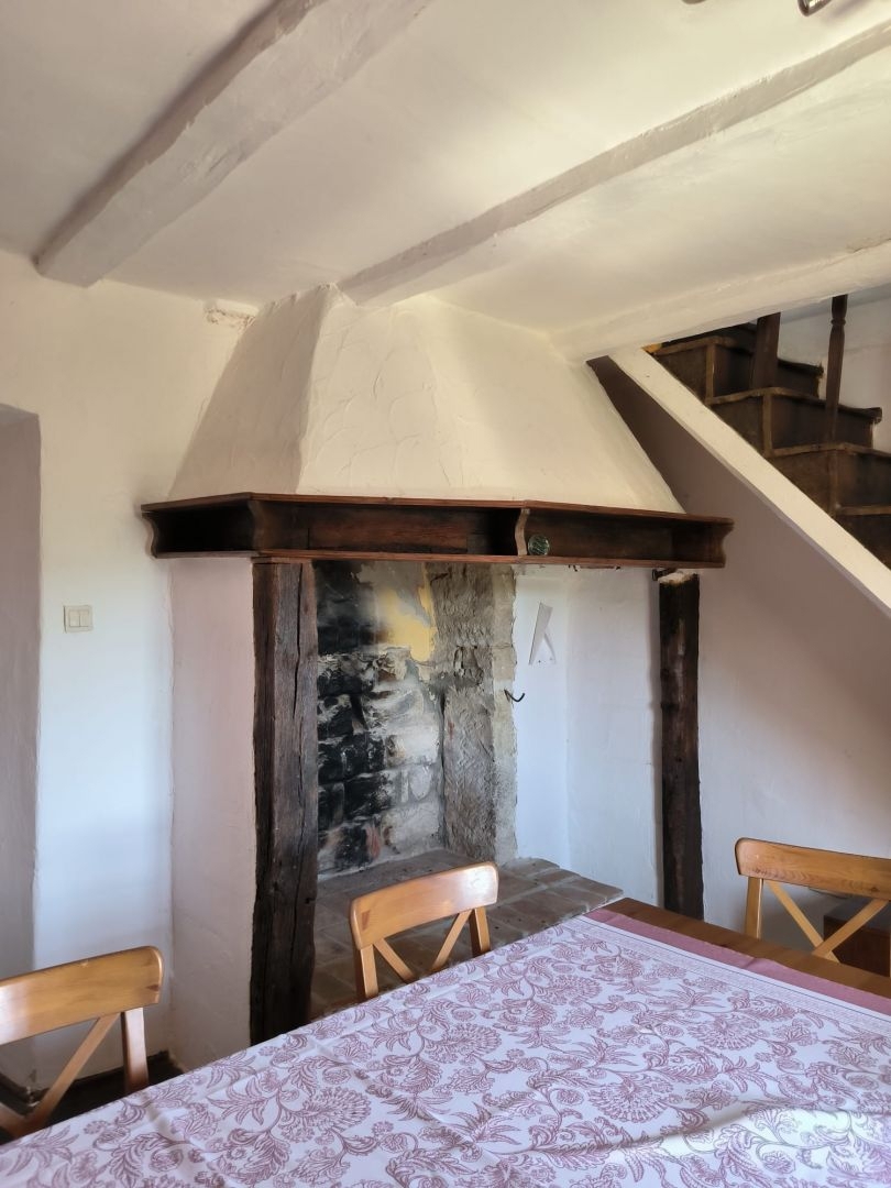 ISTRA, MOTOVUN - Kamnita pravljica v naravi! REDKOST!