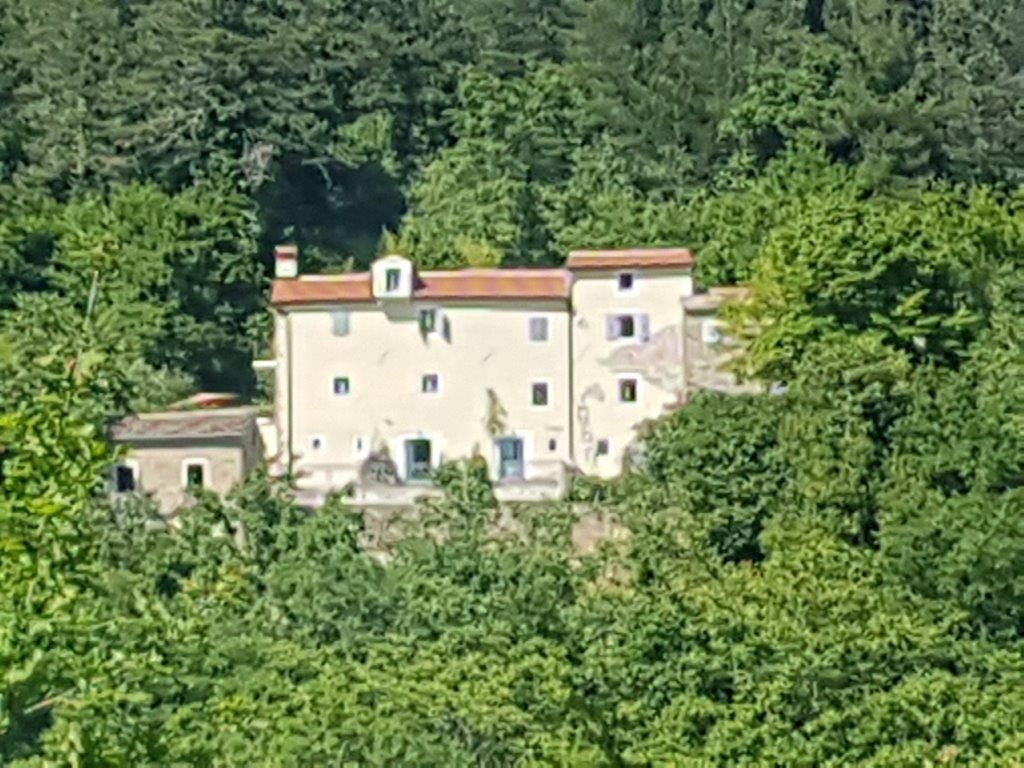 ISTRA, MOTOVUN - Kamnita pravljica v naravi! REDKOST!