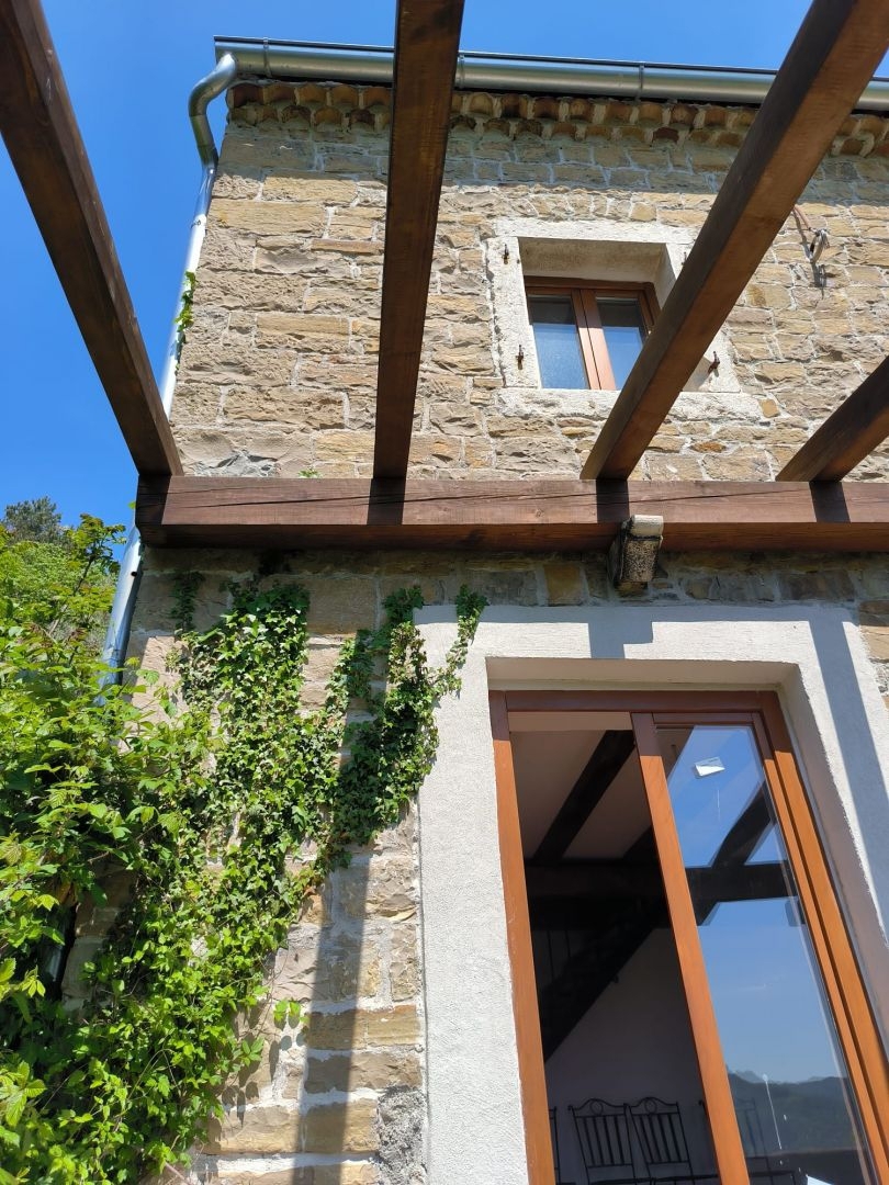 ISTRA, MOTOVUN - Kamnita pravljica v naravi! REDKOST!