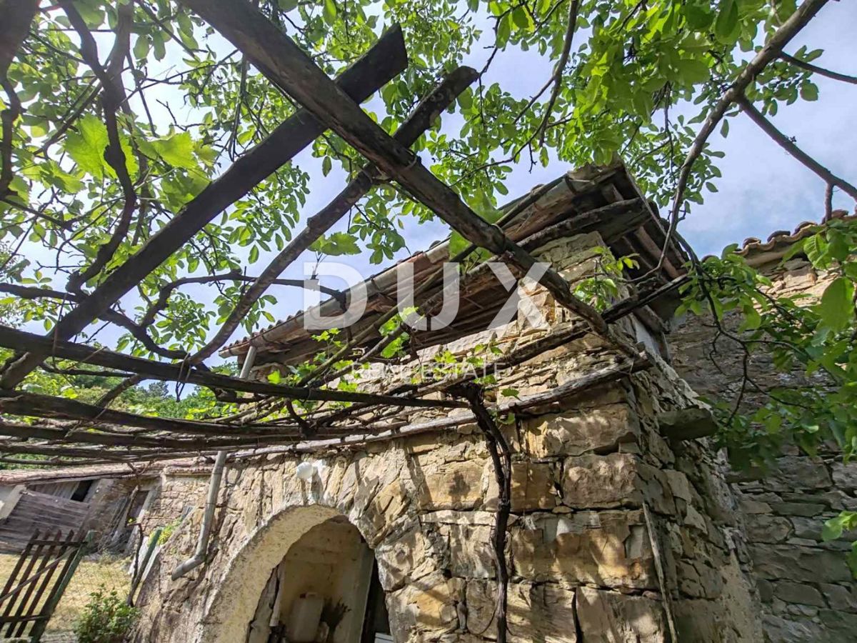 ISTRA, CEROVLJE, OKOLICA - Edinstvena priložnost na trgu! Osamljena vasica, velika 20 hektarjev