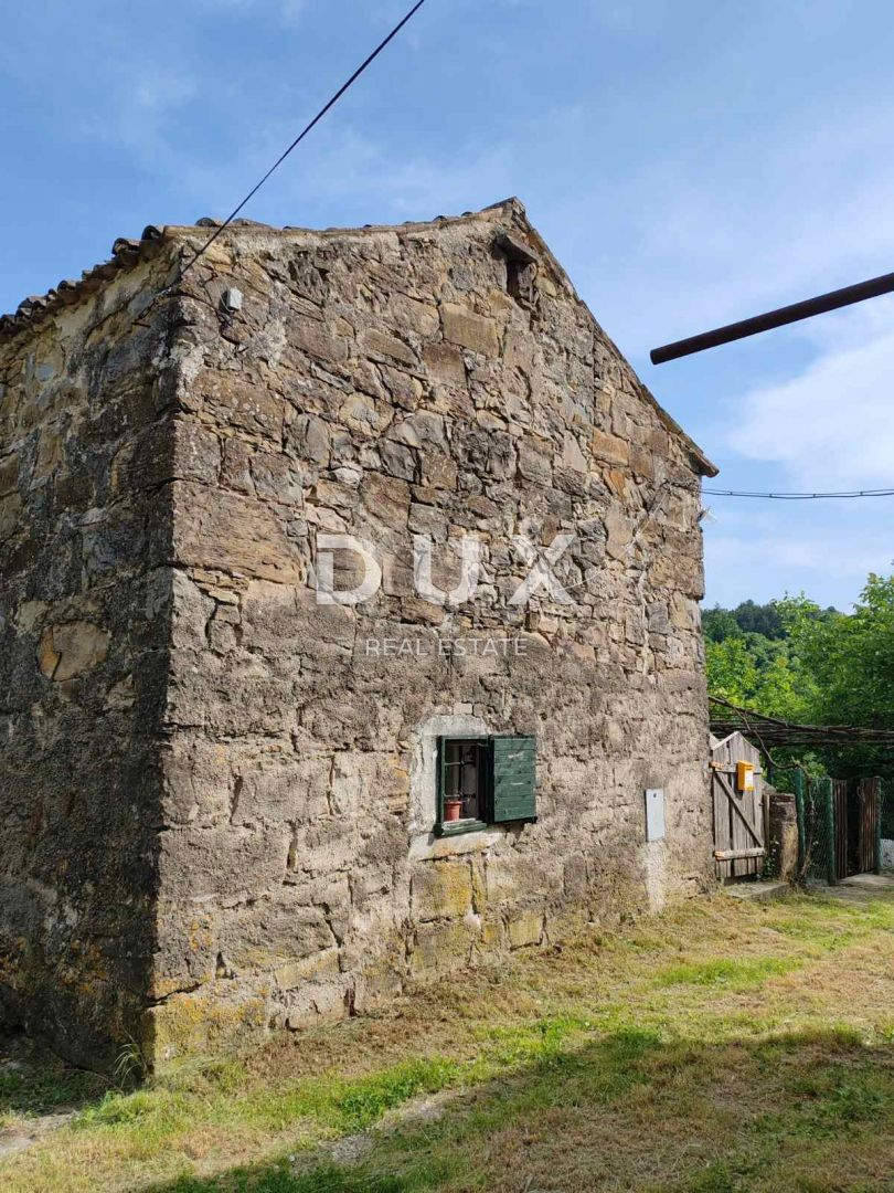 ISTRA, CEROVLJE, OKOLICA - Edinstvena priložnost na trgu! Osamljena vasica, velika 20 hektarjev