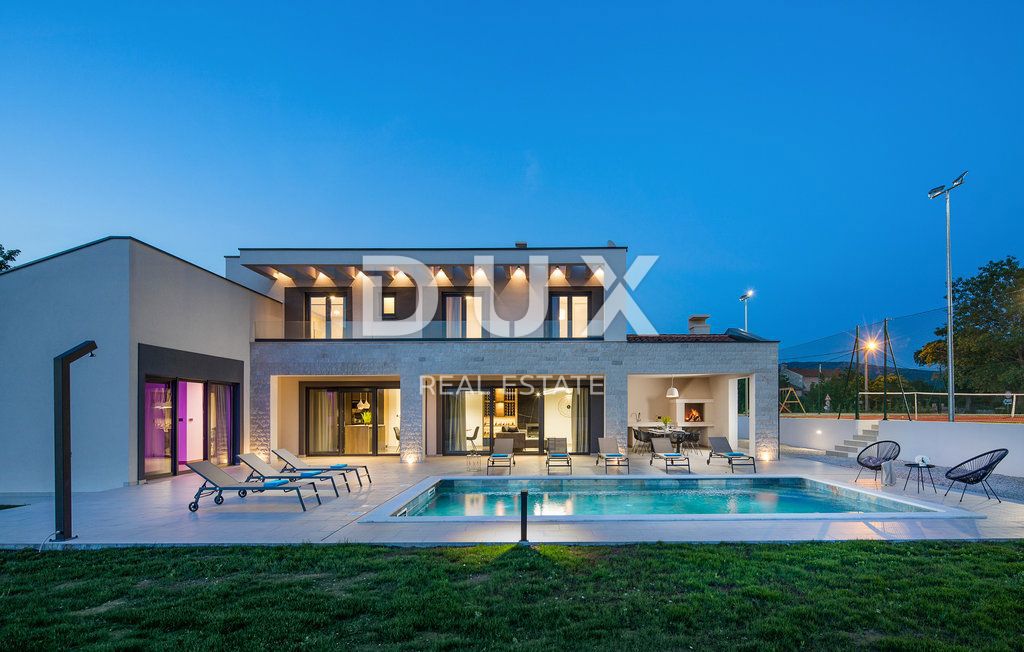 ISTRA, LABIN - Luksuzna vila z bazenom, wellnessom in teniškim igriščem