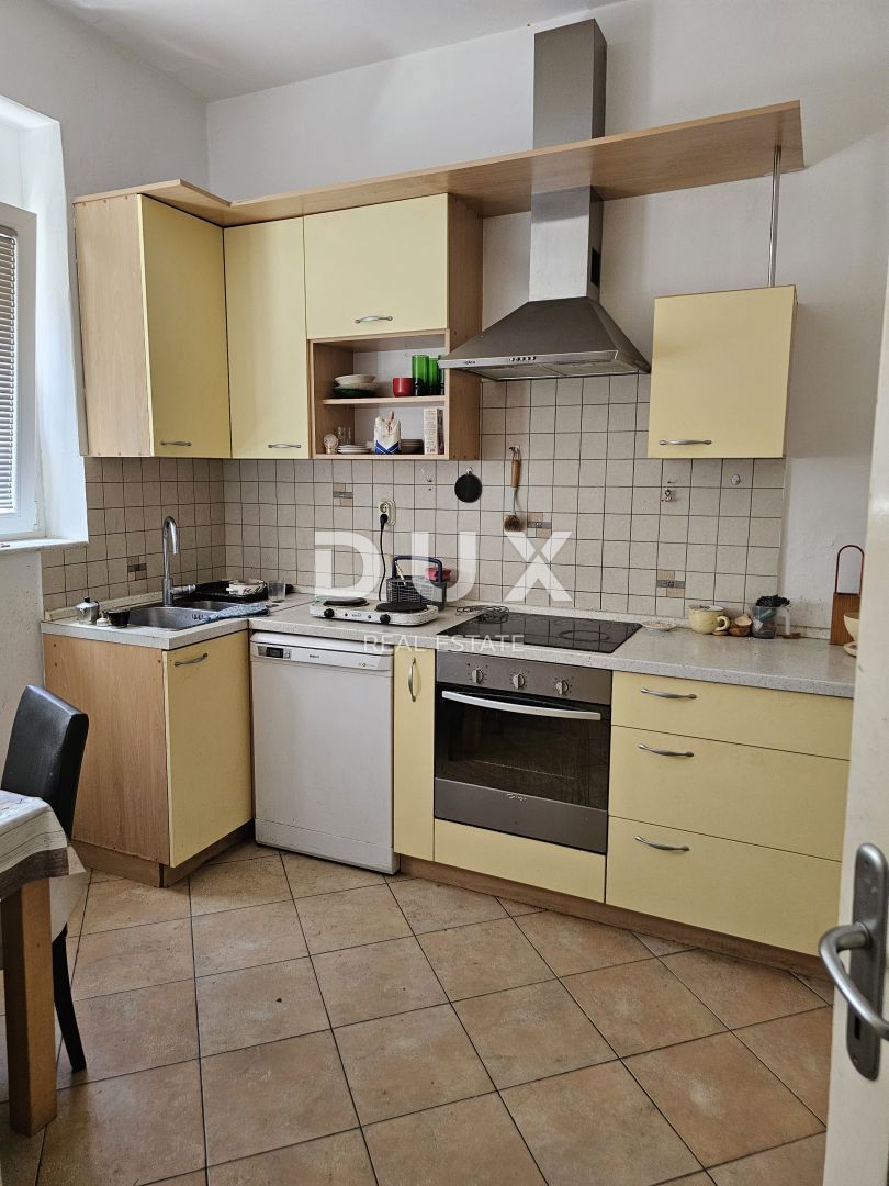RIJEKA, PIRAMIDA - 1-sobno stanovanje + dnevna soba
