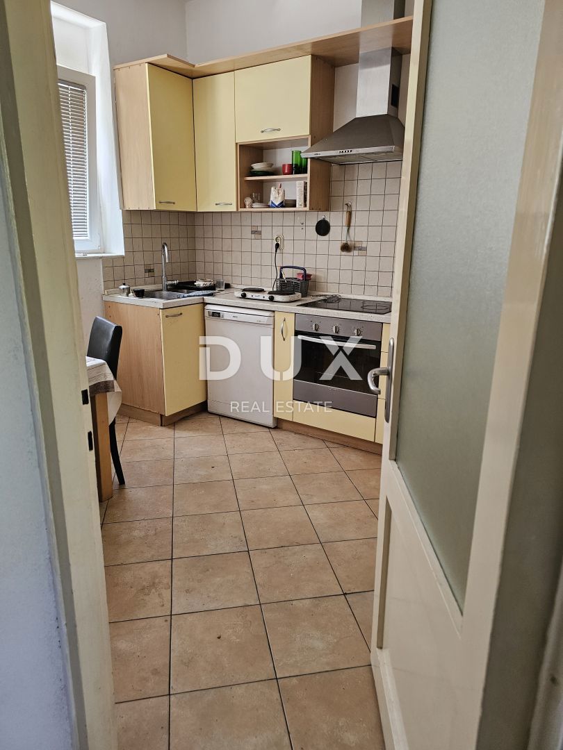 RIJEKA, PIRAMIDA - 1-sobno stanovanje + dnevna soba