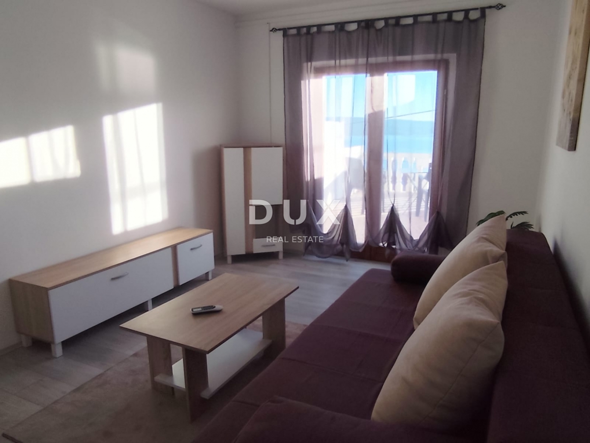 CRIKVENICA, DRAMALJ - apartma s prostorno teraso in čudovitim pogledom na morje