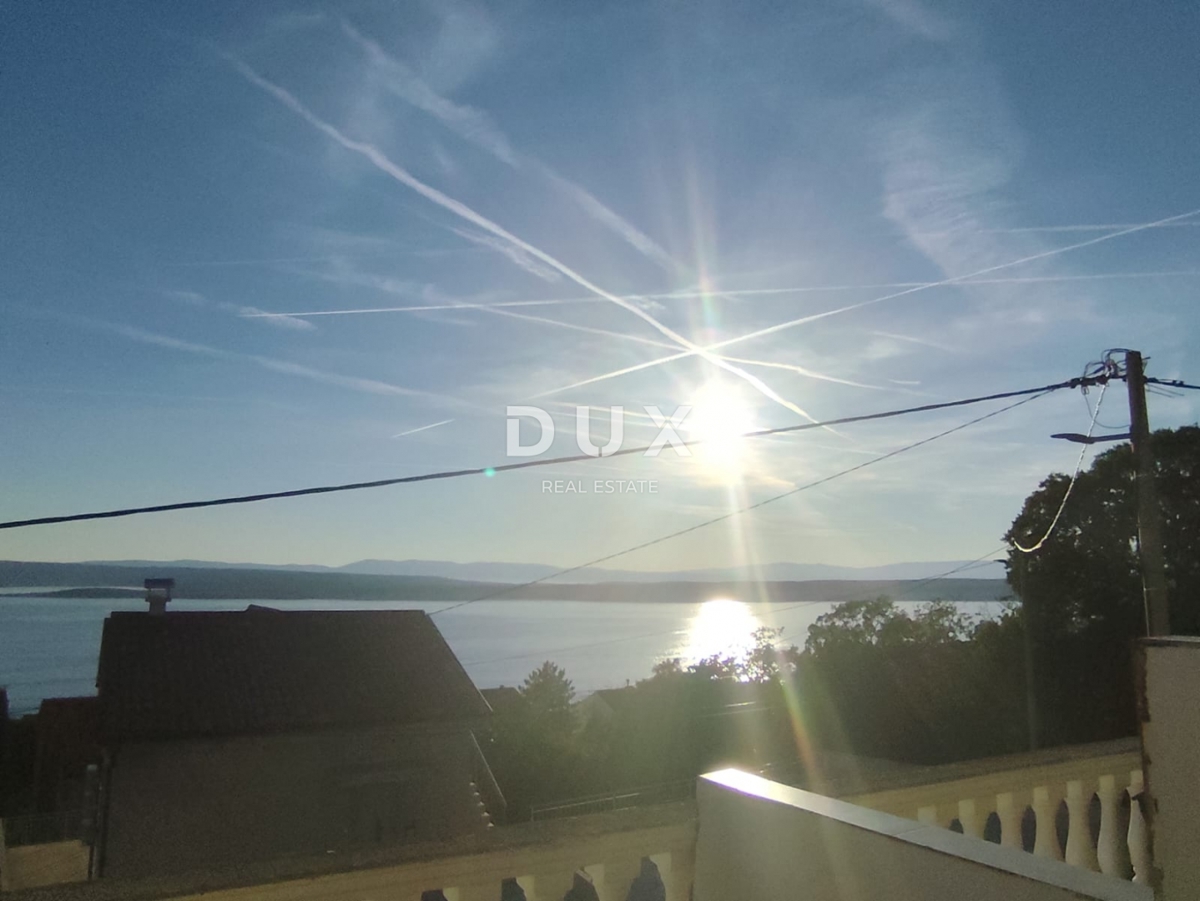 CRIKVENICA, DRAMALJ - apartma s prostorno teraso in čudovitim pogledom na morje