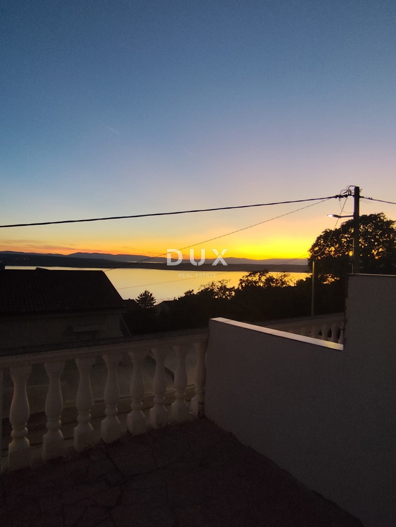 CRIKVENICA, DRAMALJ - apartma s prostorno teraso in čudovitim pogledom na morje