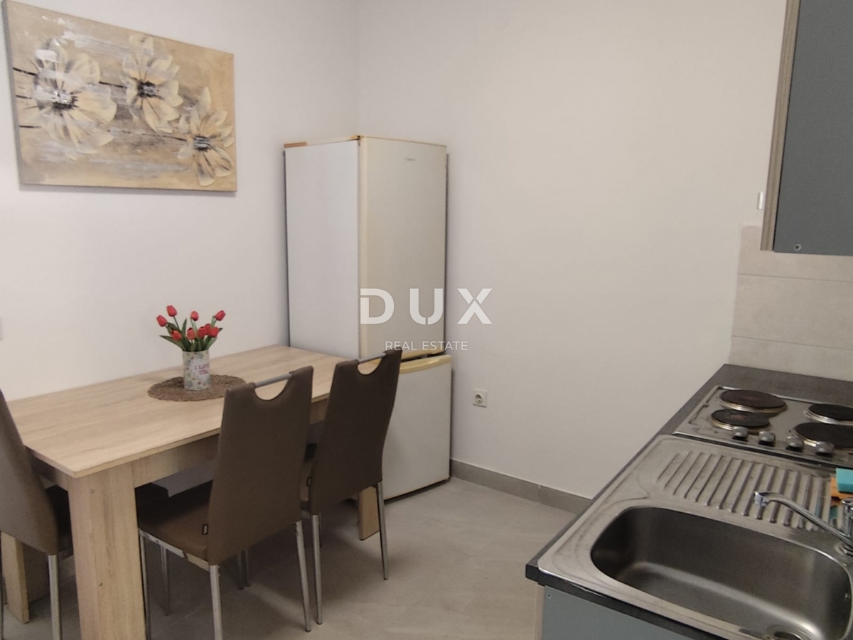 CRIKVENICA, DRAMALJ - apartma s prostorno teraso in čudovitim pogledom na morje