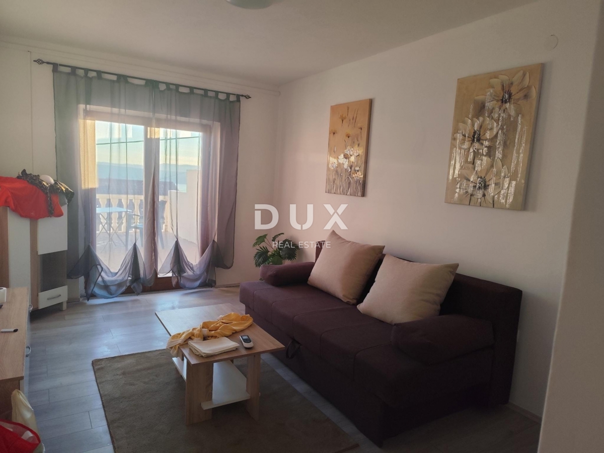 CRIKVENICA, DRAMALJ - apartma s prostorno teraso in čudovitim pogledom na morje