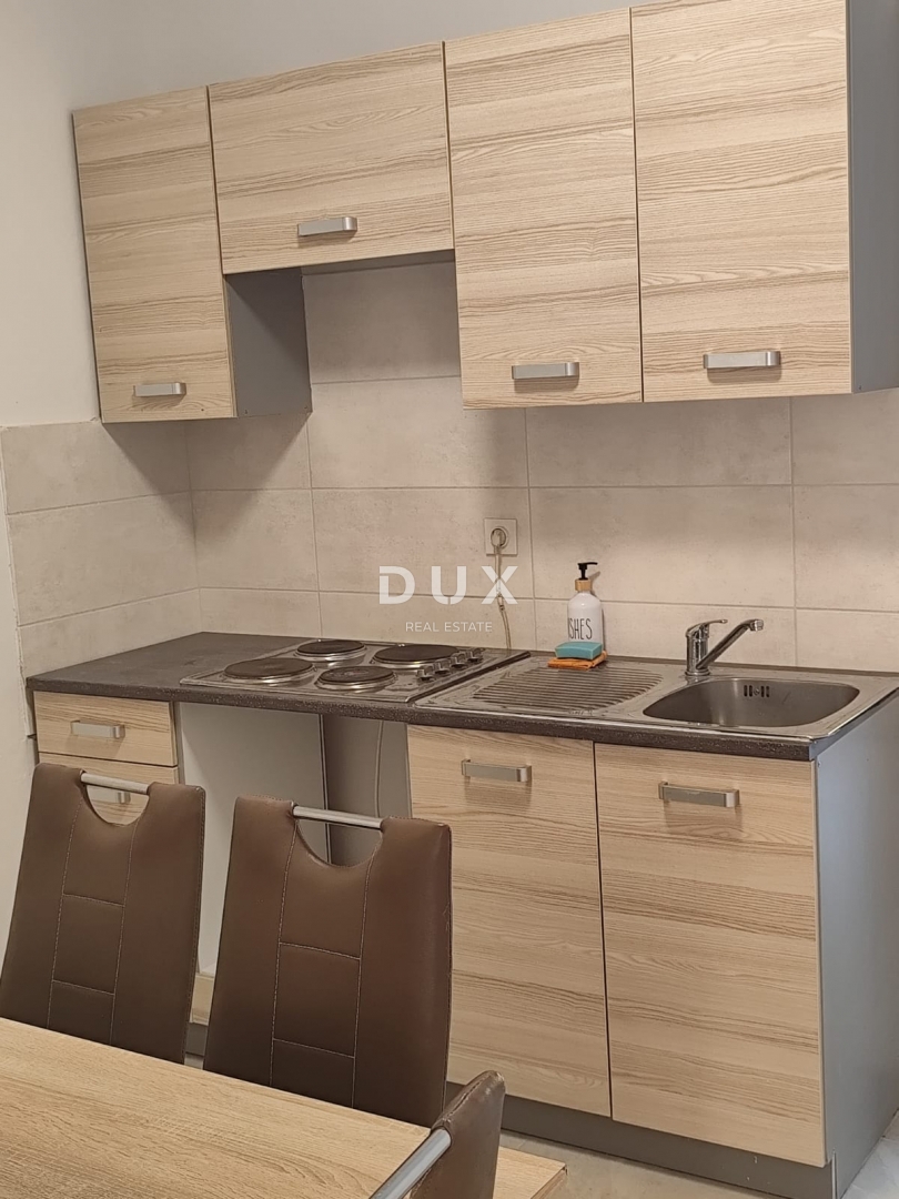 CRIKVENICA, DRAMALJ - apartma s prostorno teraso in čudovitim pogledom na morje