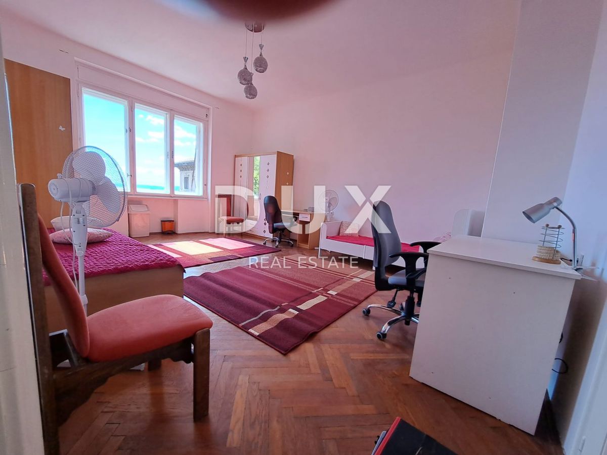 RIJEKA, CENTER - dve stanovanjski enoti, trije balkoni, pogled na morje