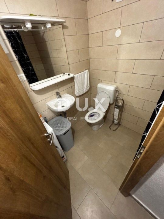 ZADAR, VRSI - hiša v centru