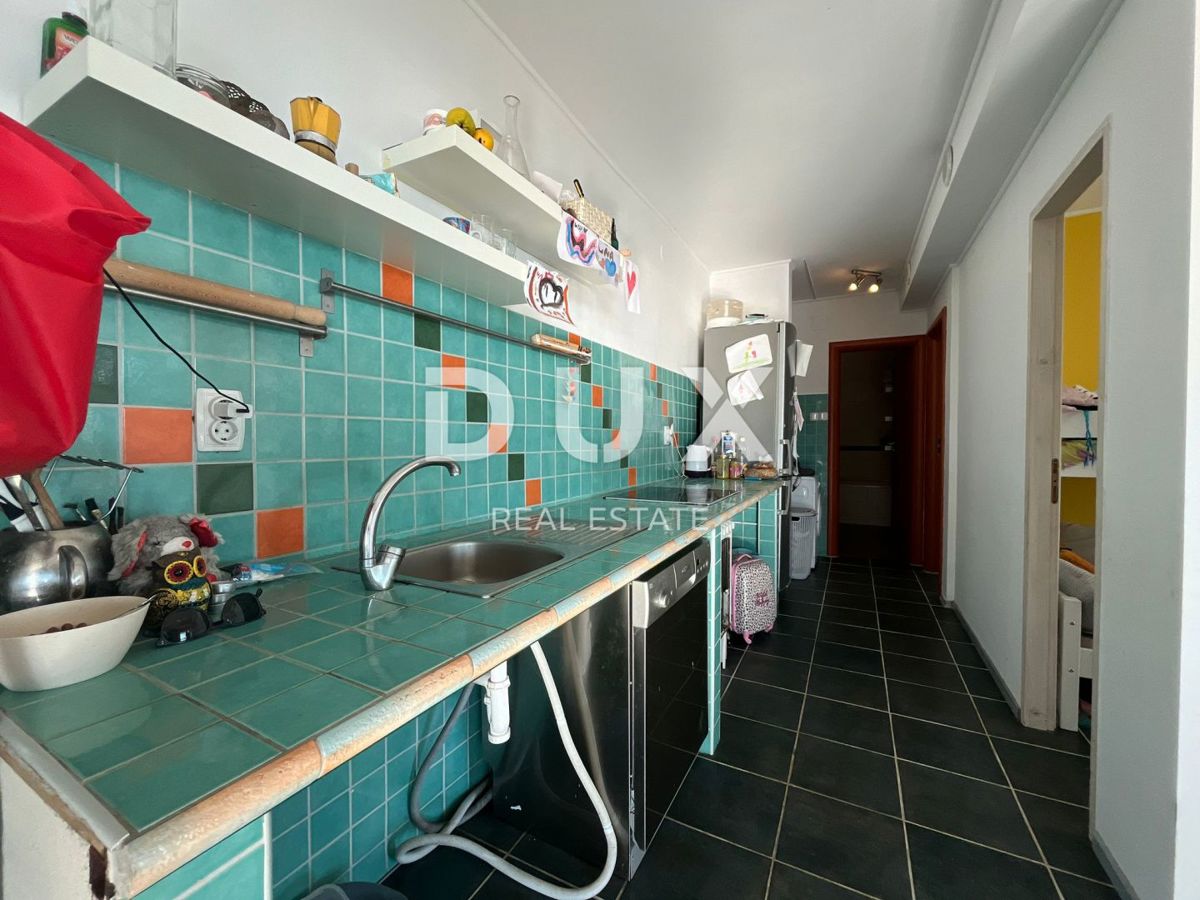 MATULJI, KUČELI - Apartma s pravljičnim razgledom in šarmom