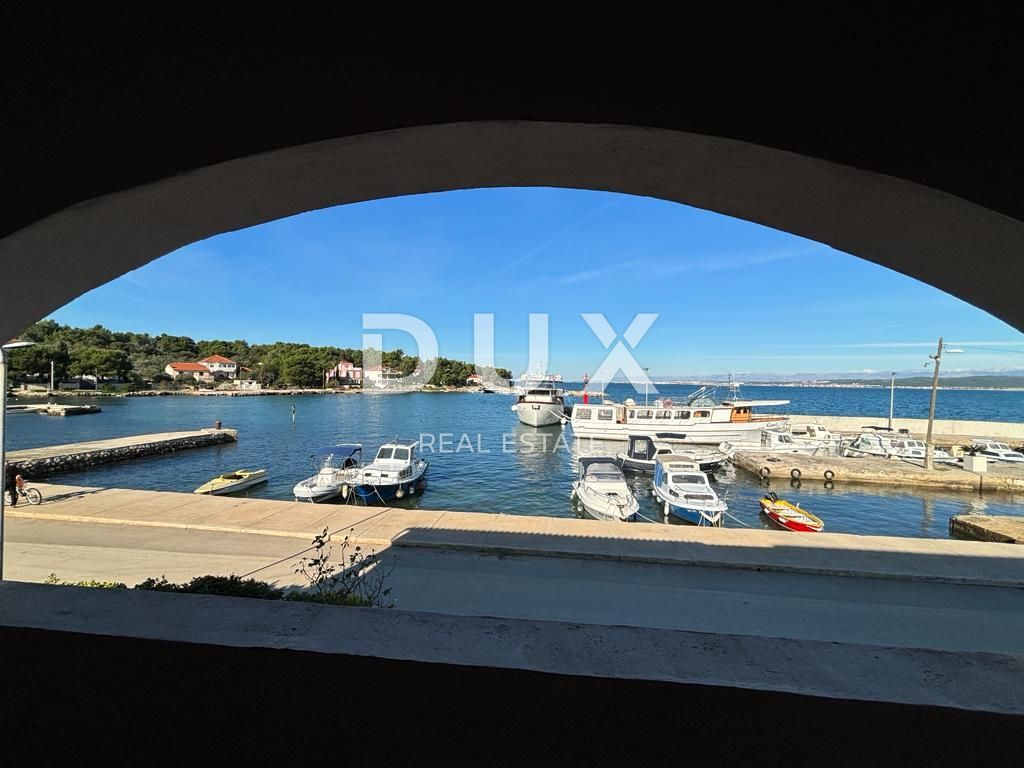 OTOK PAŠMAN, ŽDRELAC - Dvojček hiše 1. vrsta do morja