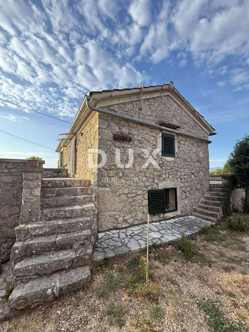 OTOK KRK, DOBRINJ – Kamnita vila z bazenom in pogledom na morje, PRILOŽNOST!!!