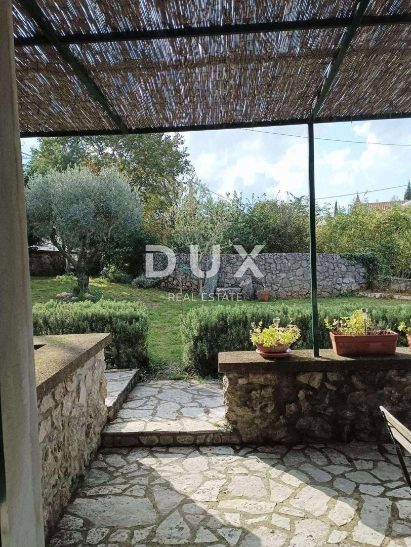 OTOK KRK, DOBRINJ – Kamnita vila z bazenom in pogledom na morje, PRILOŽNOST!!!