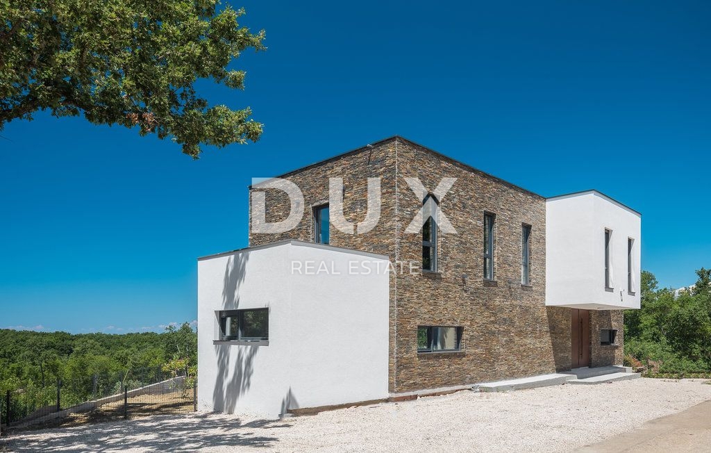 ISTRA, BUJE - Moderna novogradnja v naravi