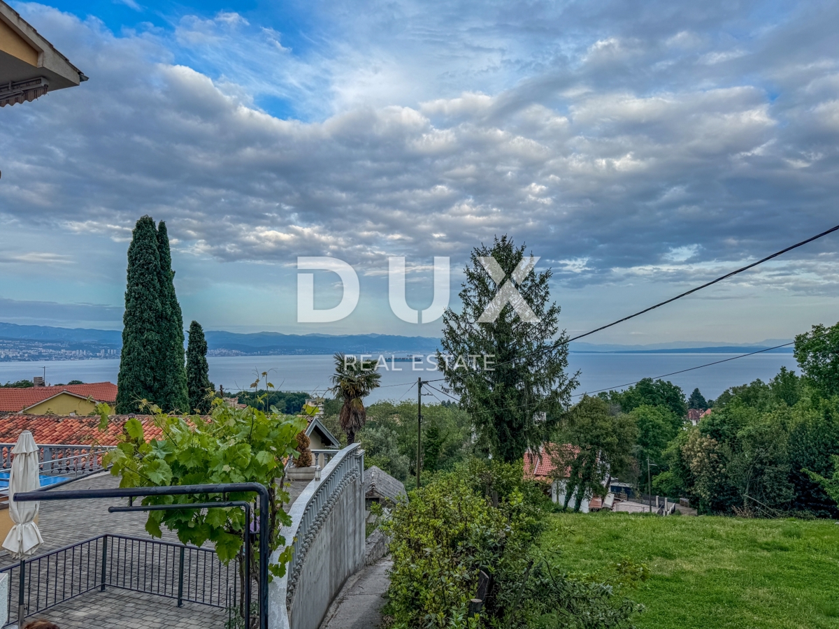 OPATIJA, IKA - priložnost - čudovito stanovanje s teraso in pogledom na morje ter parkirnim mestom
