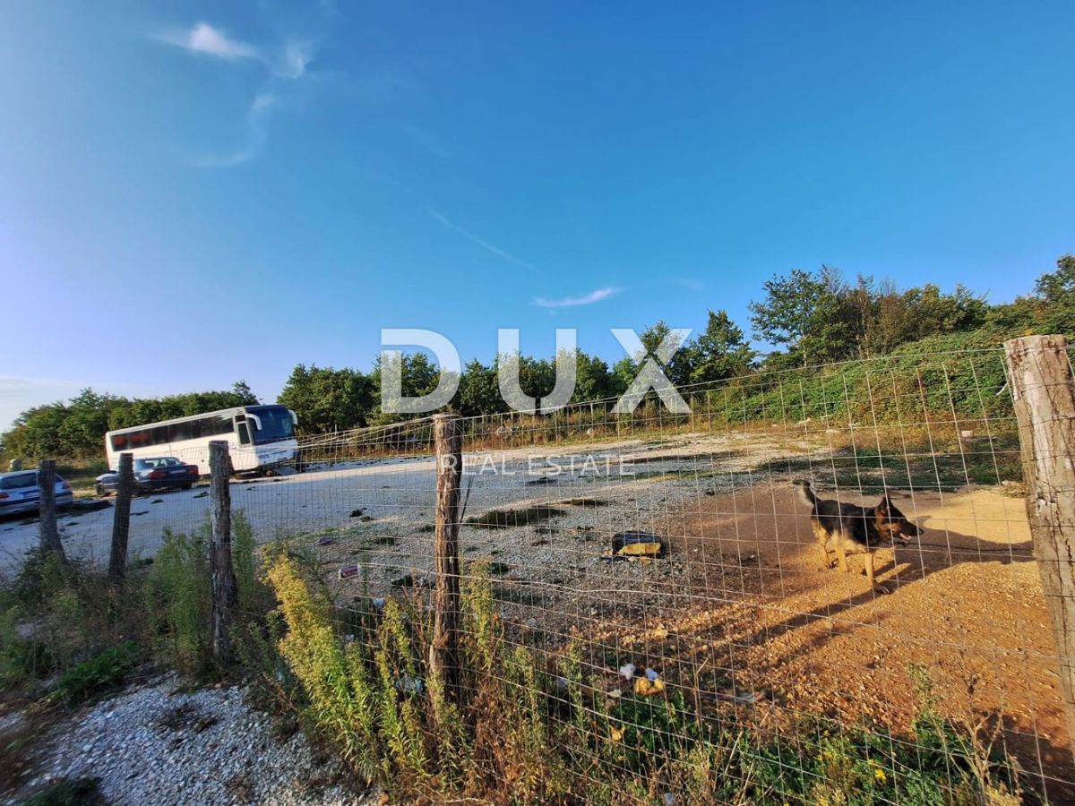 ISTRA, ŽMINJ - Gradbeno zemljišče 3225 m2!