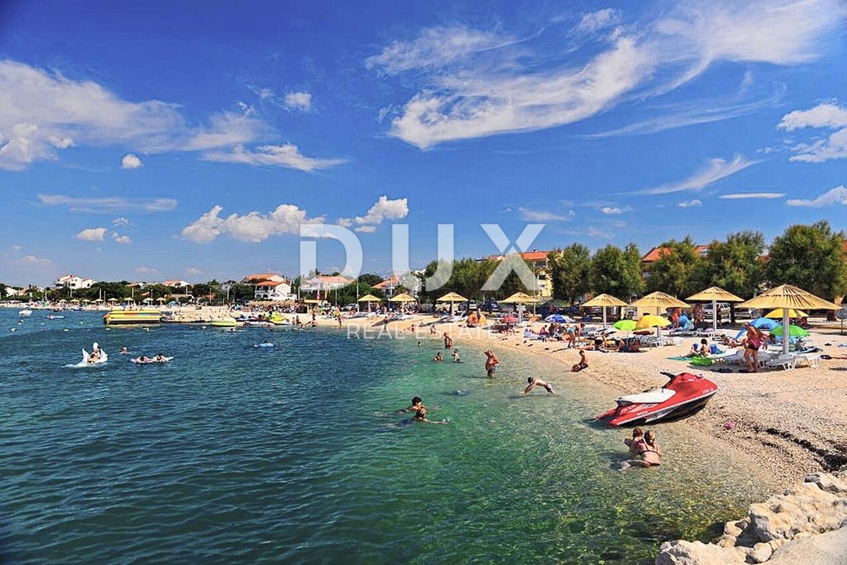 ZADAR, VRSI - Gradbeno zemljišče v mirni okolici!