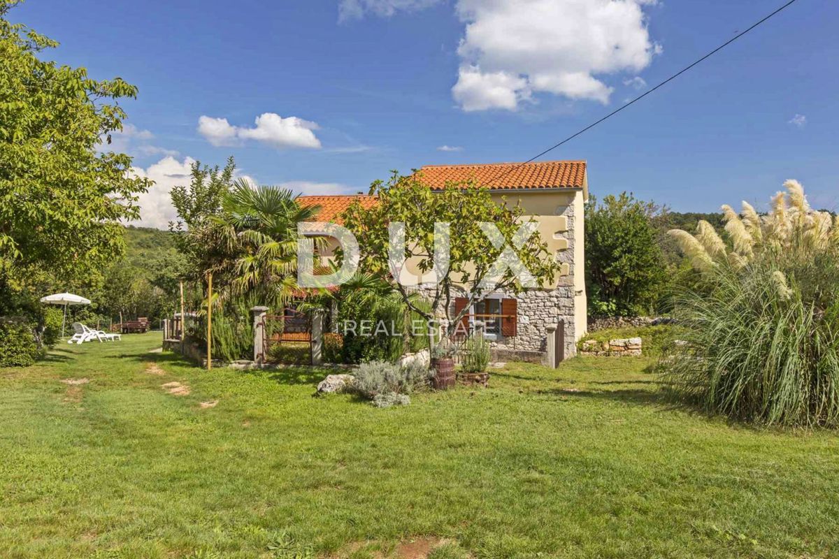 ISTRA, LABIN - Rustikalna hiša obdana z naravo
