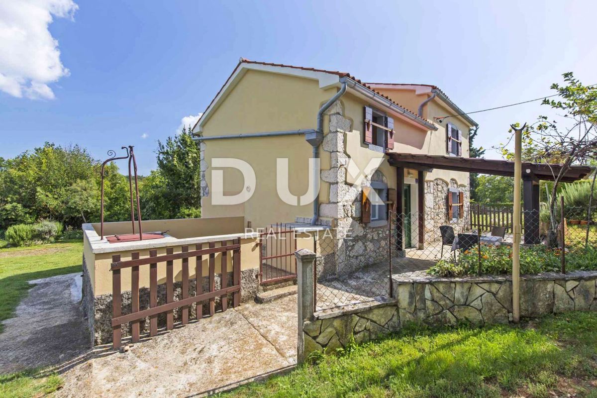 ISTRA, LABIN - Rustikalna hiša obdana z naravo