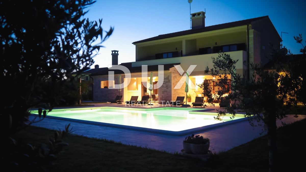 ISTRA, SVETVINČENAT - Čudovita vila na prostranem vrtu