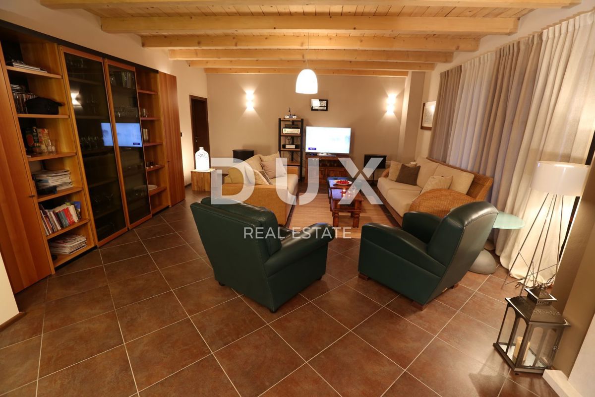 ISTRA, SVETVINČENAT - Čudovita vila na prostranem vrtu