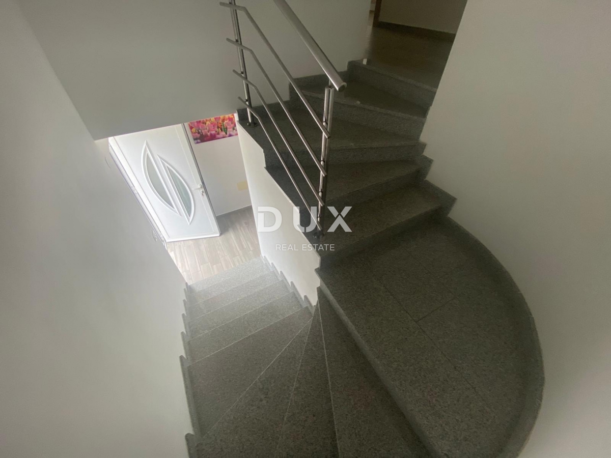 OPATIJA, VEPRINAC - stanovanje 4 spalnice + dnevna soba, 136 m2 z bazenom in pogledom na morje! PRILOŽNOST!