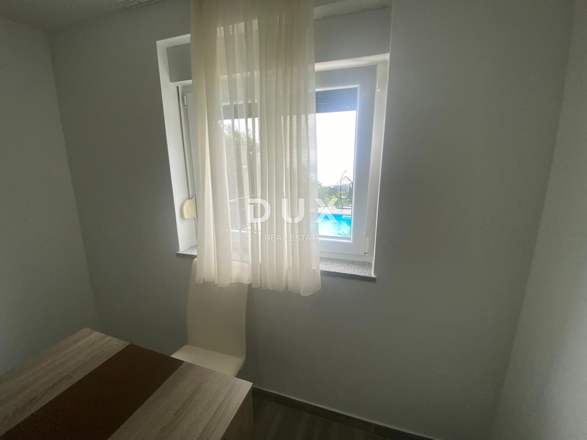 OPATIJA, VEPRINAC - stanovanje 4 spalnice + dnevna soba, 136 m2 z bazenom in pogledom na morje! PRILOŽNOST!
