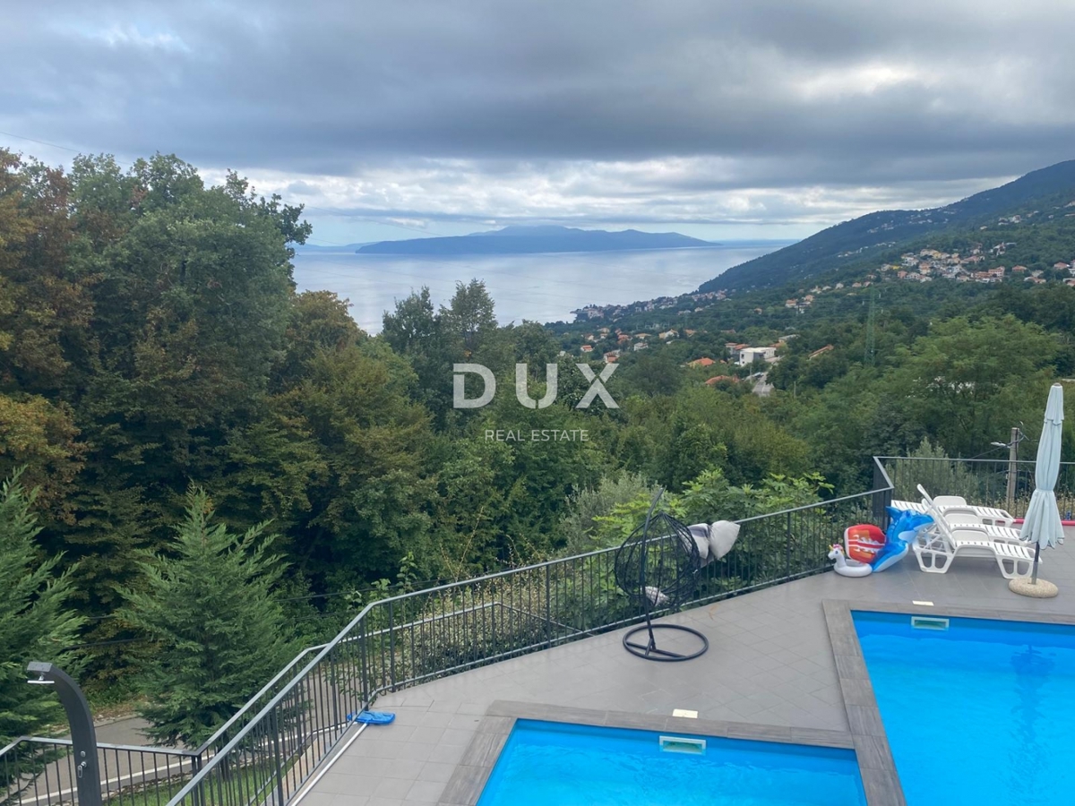 OPATIJA, VEPRINAC - stanovanje 4 spalnice + dnevna soba, 136 m2 z bazenom in pogledom na morje! PRILOŽNOST!
