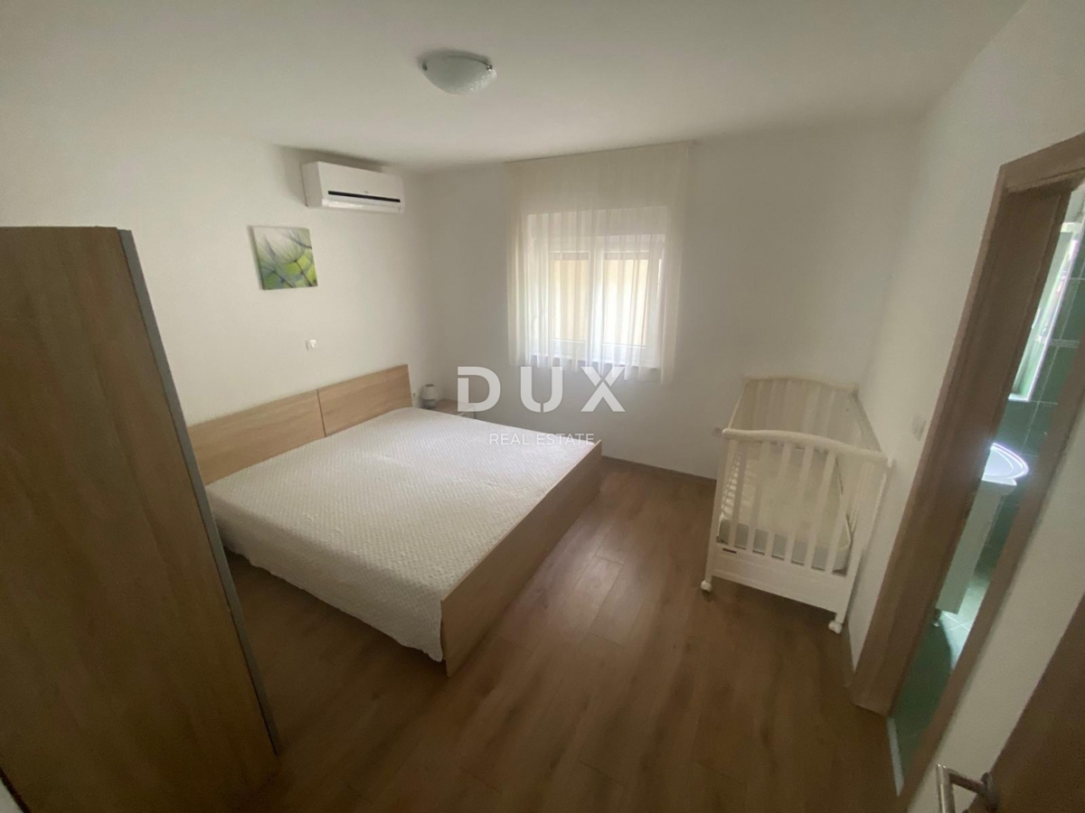 OPATIJA, VEPRINAC - stanovanje 4 spalnice + dnevna soba, 136 m2 z bazenom in pogledom na morje! PRILOŽNOST!