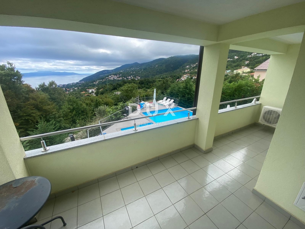 OPATIJA, VEPRINAC - stanovanje 4 spalnice + dnevna soba, 136 m2 z bazenom in pogledom na morje! PRILOŽNOST!