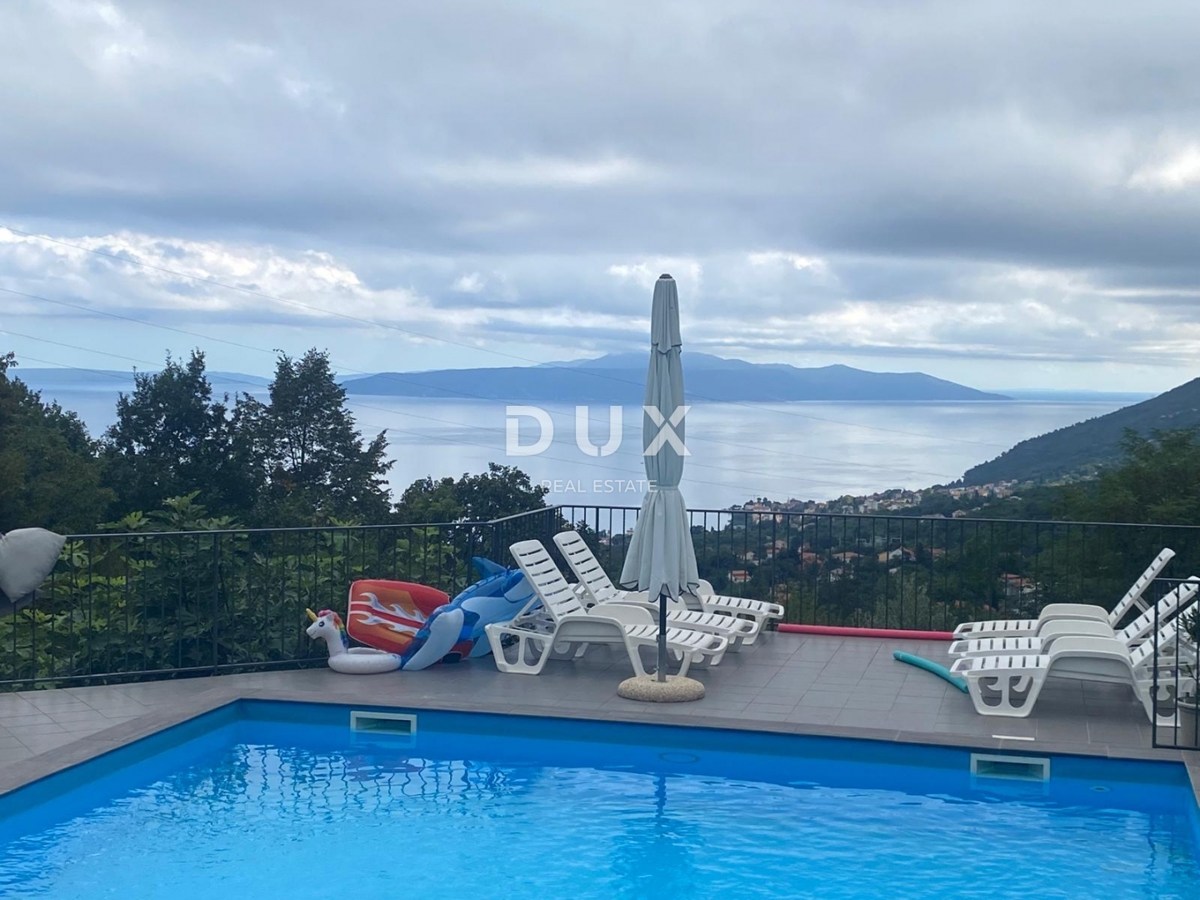 OPATIJA, VEPRINAC - stanovanje 4 spalnice + dnevna soba, 136 m2 z bazenom in pogledom na morje! PRILOŽNOST!