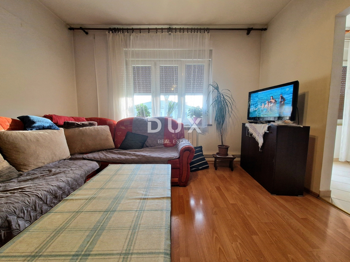 VIŠKOVO, MARINIĆI - 3s+dnevna soba z vrtom 290m2