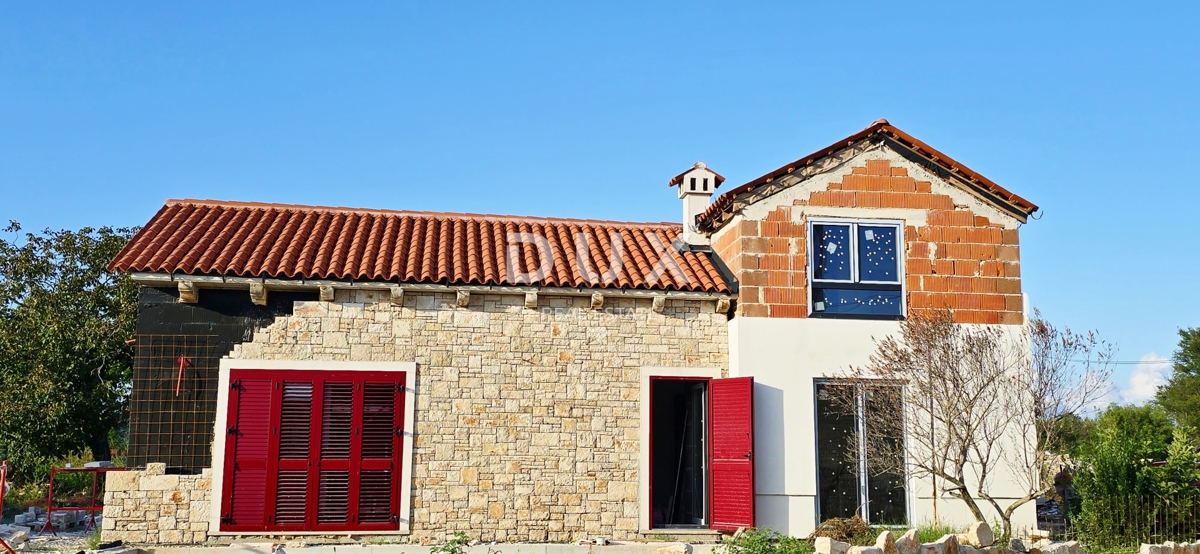 ISTRA, ŠTOKOVCI - vila na ključ z bazenom v osrčju Istre