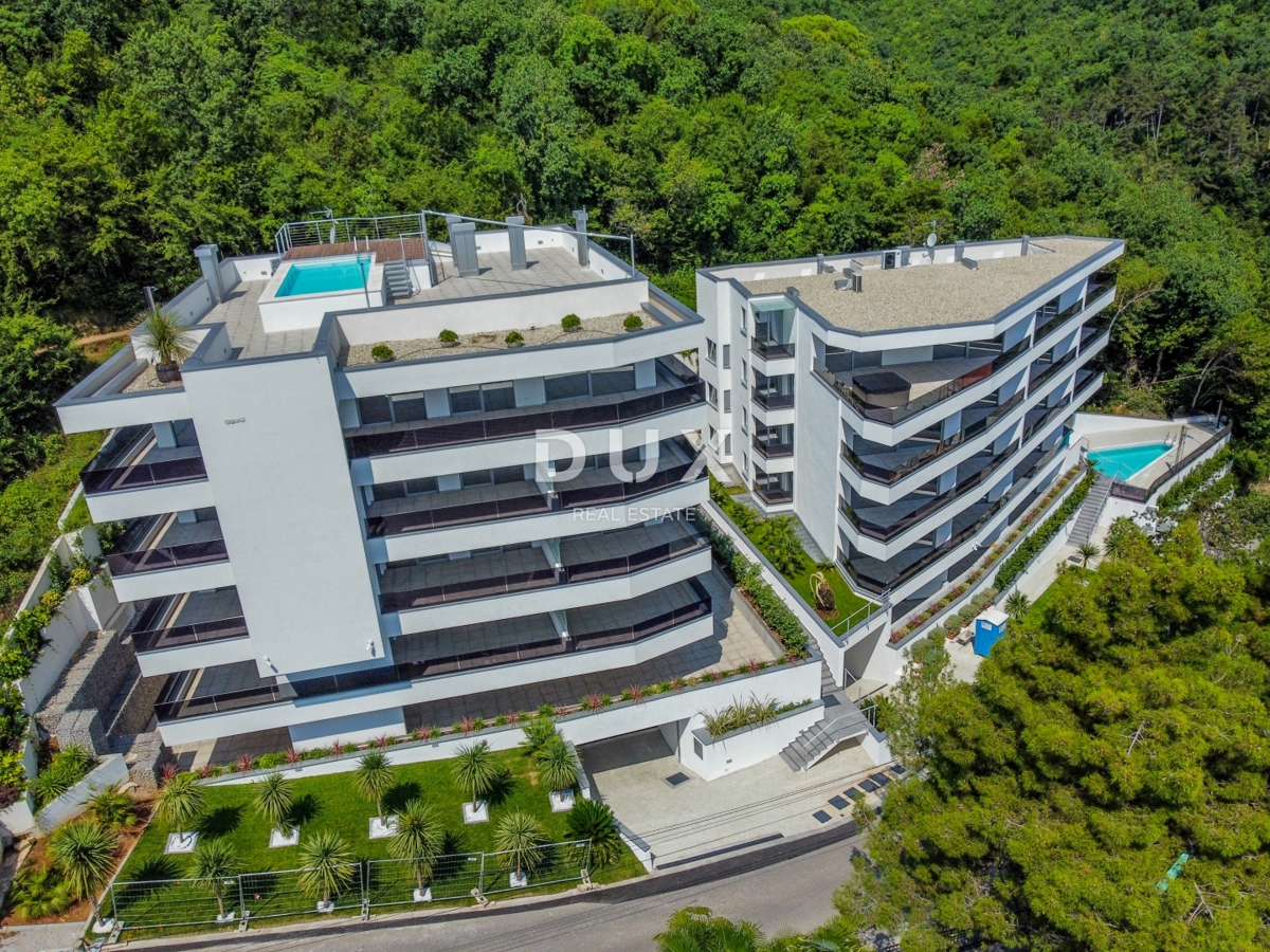 OPATIJA, CENTER - luksuzna stanovanjsko-poslovna stavba s 7 stanovanji, garažo in bazenom v središču Opatije