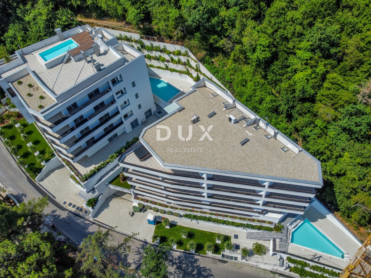 OPATIJA, CENTER - luksuzna stanovanjsko-poslovna stavba s 7 stanovanji, garažo in bazenom v središču Opatije