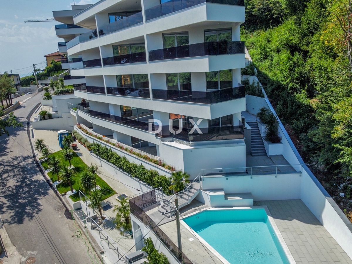 OPATIJA, CENTER - luksuzna stanovanjsko-poslovna stavba s 7 stanovanji, garažo in bazenom v središču Opatije