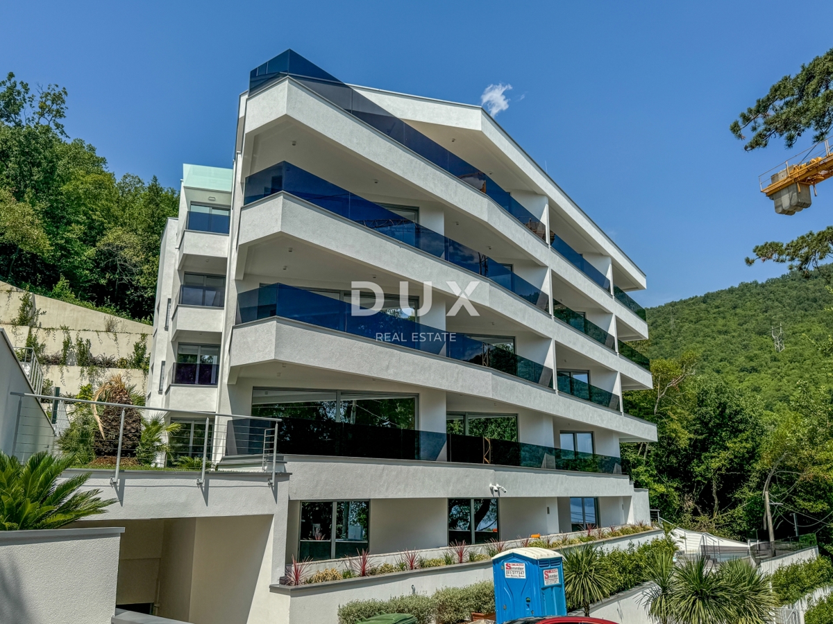 OPATIJA, CENTER - luksuzna stanovanjsko-poslovna stavba s 7 stanovanji, garažo in bazenom v središču Opatije