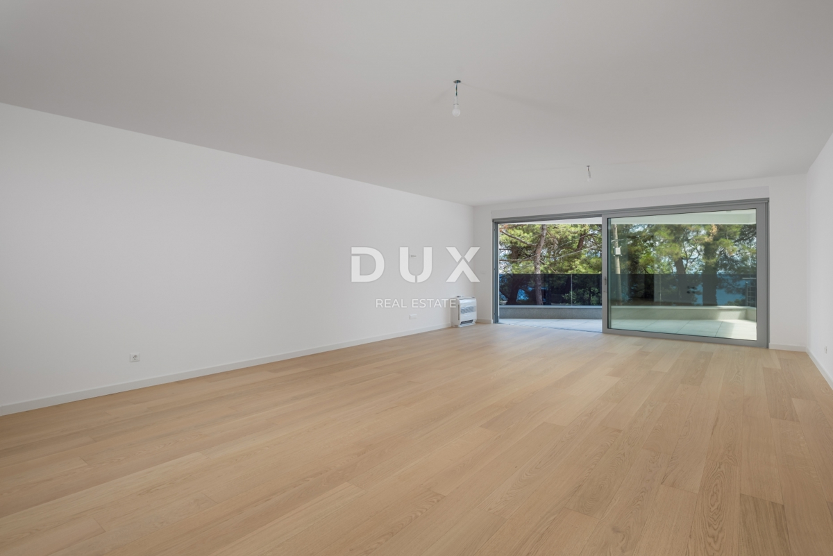 OPATIJA, CENTER - luksuzna stanovanjsko-poslovna stavba s 7 stanovanji, garažo in bazenom v središču Opatije