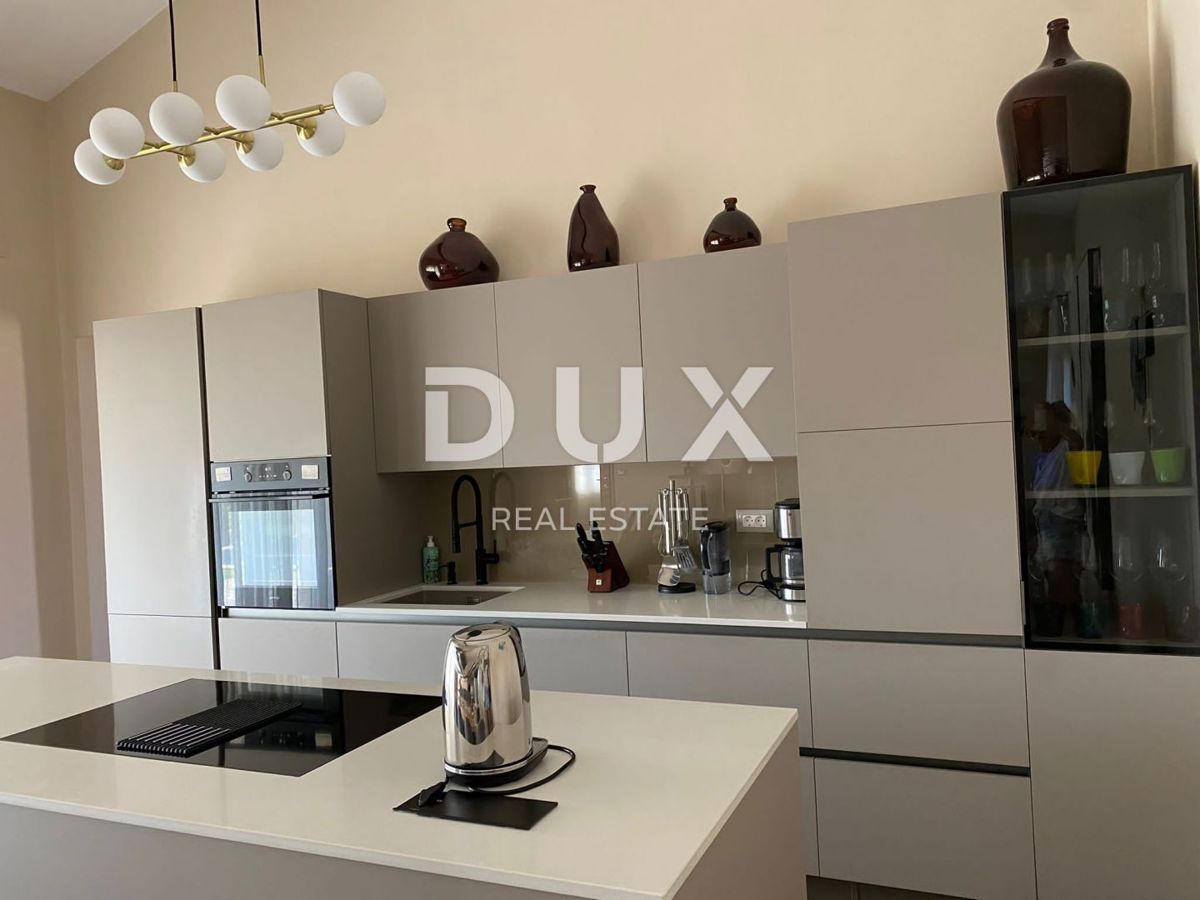 ISTRA, NOVIGRAD - Mediteranska hiša z bazenom