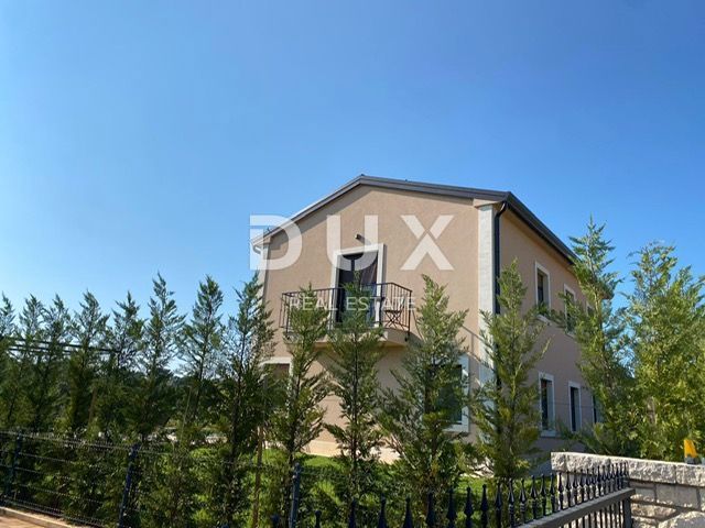 ISTRA, NOVIGRAD - Mediteranska hiša z bazenom