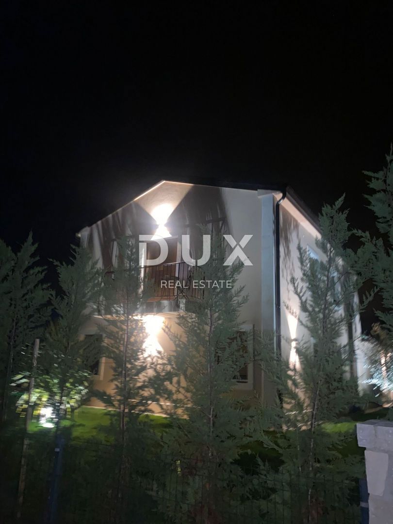 ISTRA, NOVIGRAD - Mediteranska hiša z bazenom