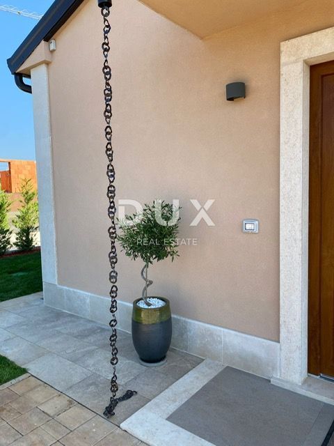 ISTRA, NOVIGRAD - Mediteranska hiša z bazenom