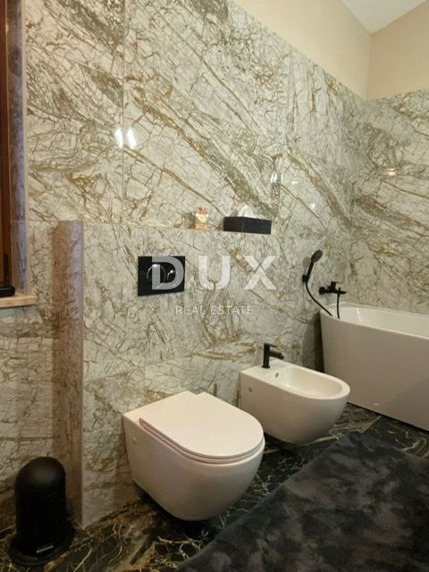 ISTRA, NOVIGRAD - Mediteranska hiša z bazenom