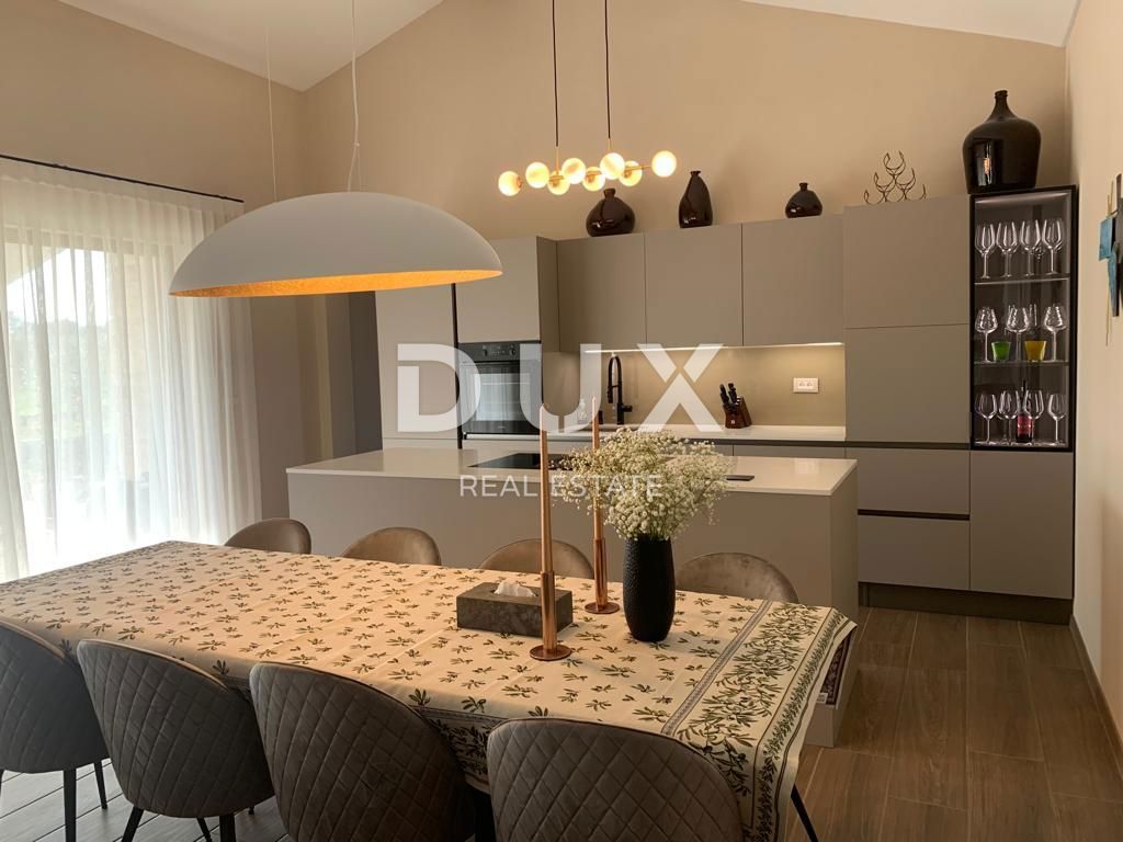 ISTRA, NOVIGRAD - Mediteranska hiša z bazenom