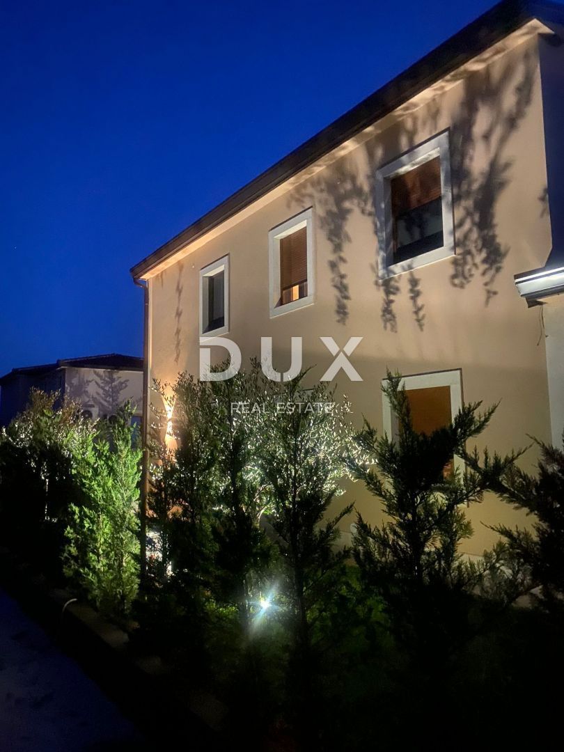 ISTRA, NOVIGRAD - Mediteranska hiša z bazenom