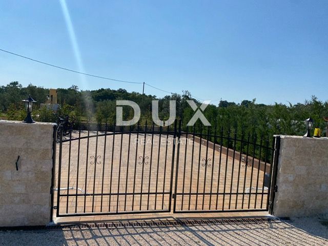 ISTRA, NOVIGRAD - Mediteranska hiša z bazenom